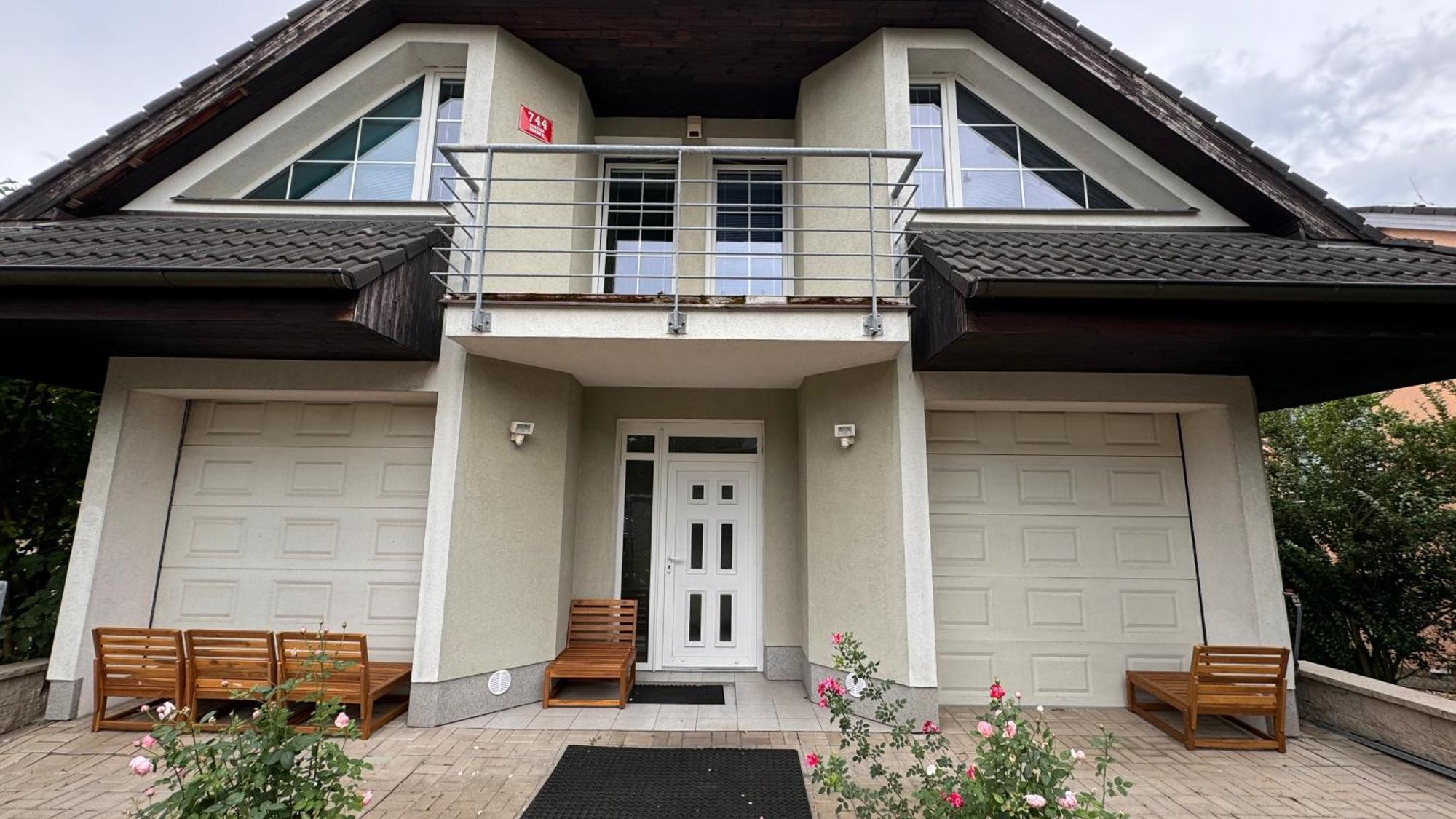 Diamondvilla, 4 Bedroom Apartment, Garden & Spa Prague Luaran gambar