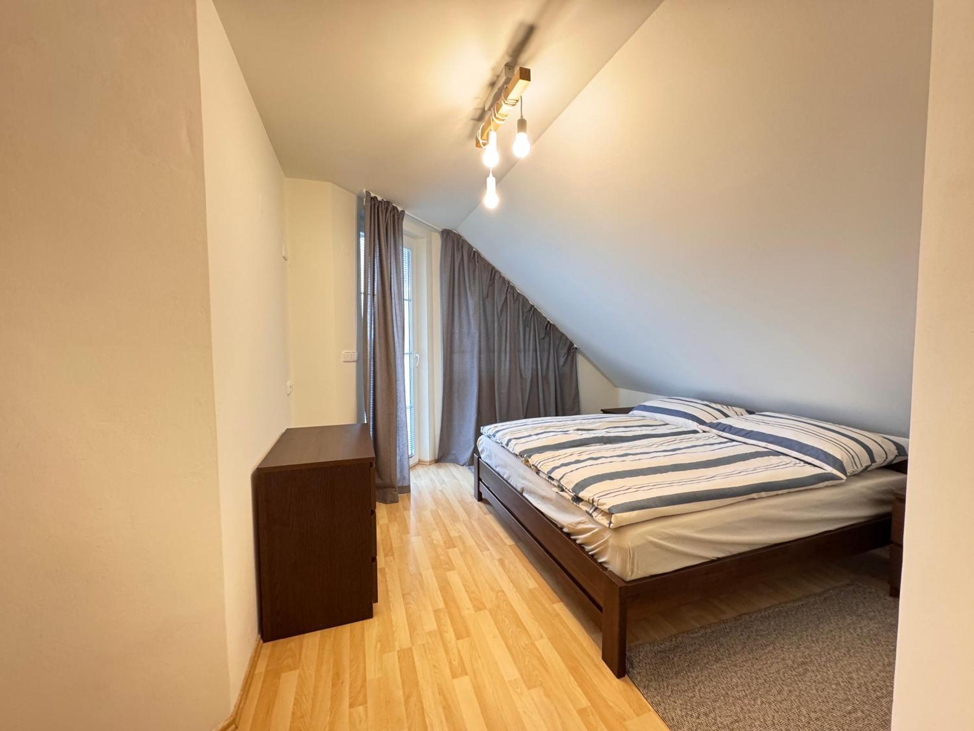 Diamondvilla, 4 Bedroom Apartment, Garden & Spa Prague Luaran gambar