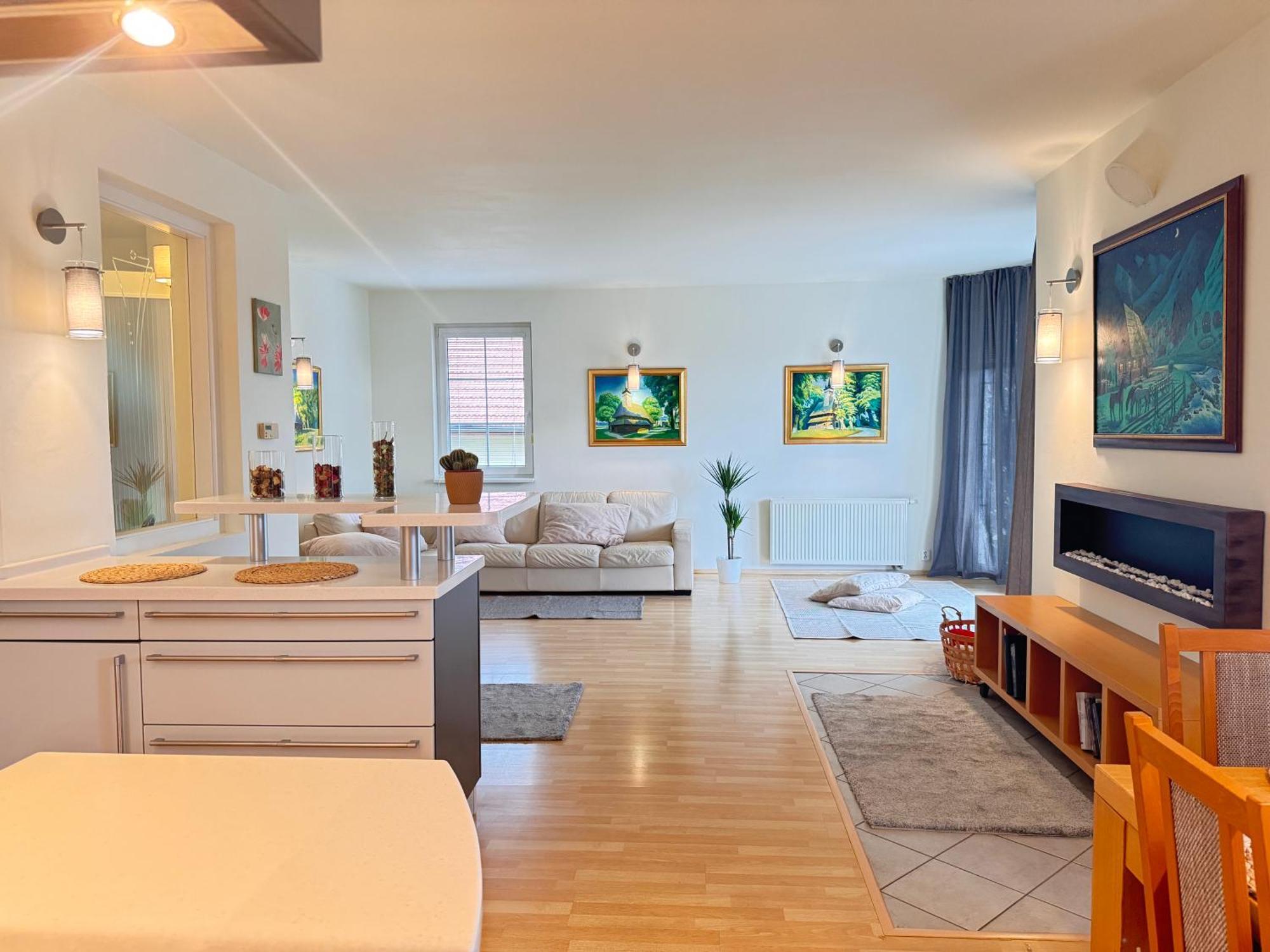 Diamondvilla, 4 Bedroom Apartment, Garden & Spa Prague Luaran gambar